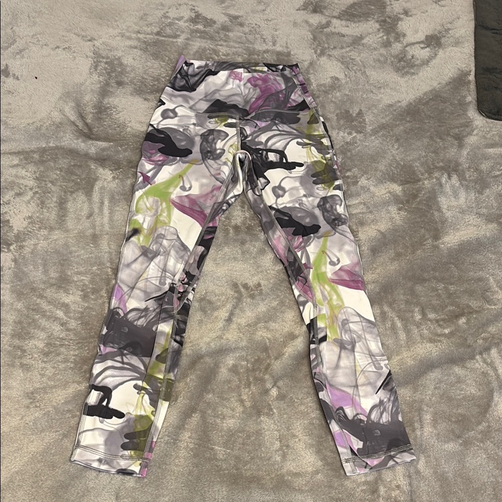 Lululemon Unicorn Tears Print Align Leggings Size 4 EUC